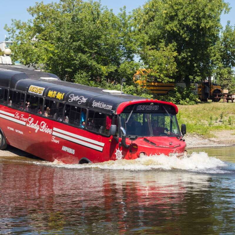 ottawa-bilingual-guided-city-tour-by-amphibious-bus