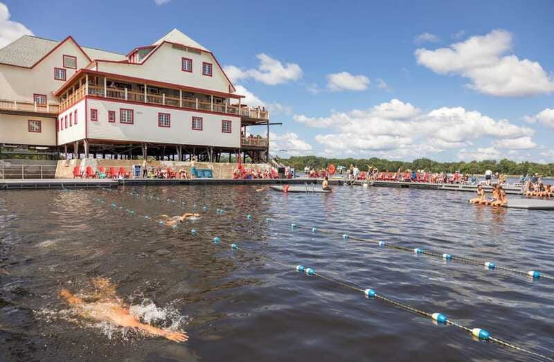 ottawa-casino-link-cruise-to-ncc-river-house