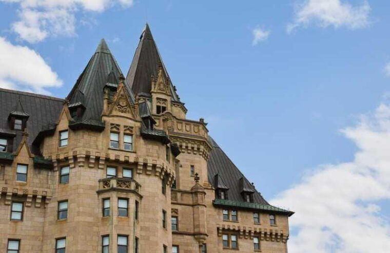 ottawa-secrets-of-the-chateau-laurier-guided-hotel-tour