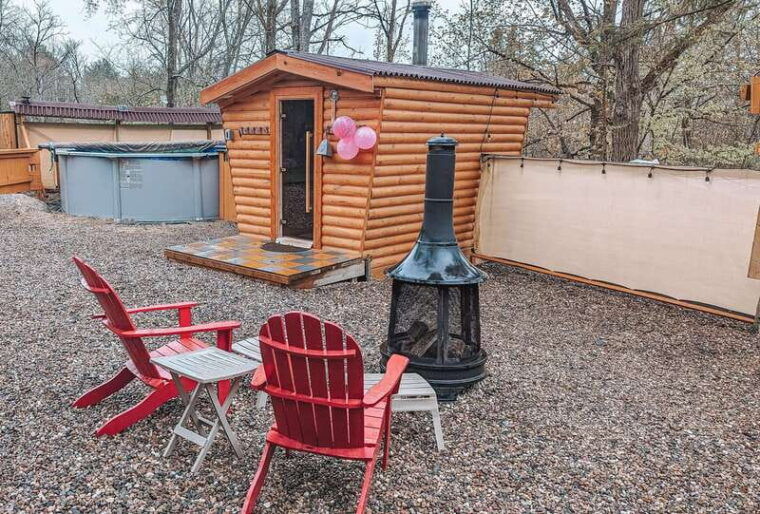 ottawa-unique-experience-hot-leaf-therapy-in-private-sauna