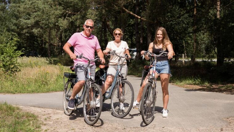 otterlo-the-hoge-veluwe-national-park-entry-e-bike