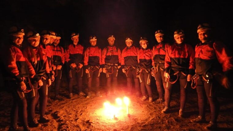 otztal-guided-cave-tour-for-beginners