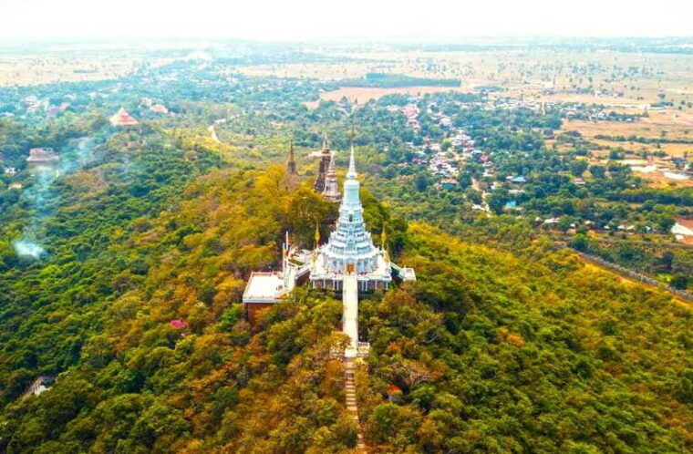 oudong-mountain-phnom-baset-private-tours-from-phnom-penh