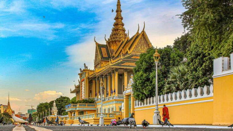 oudong-mountain-phnom-baset-private-tours-from-phnom-penh