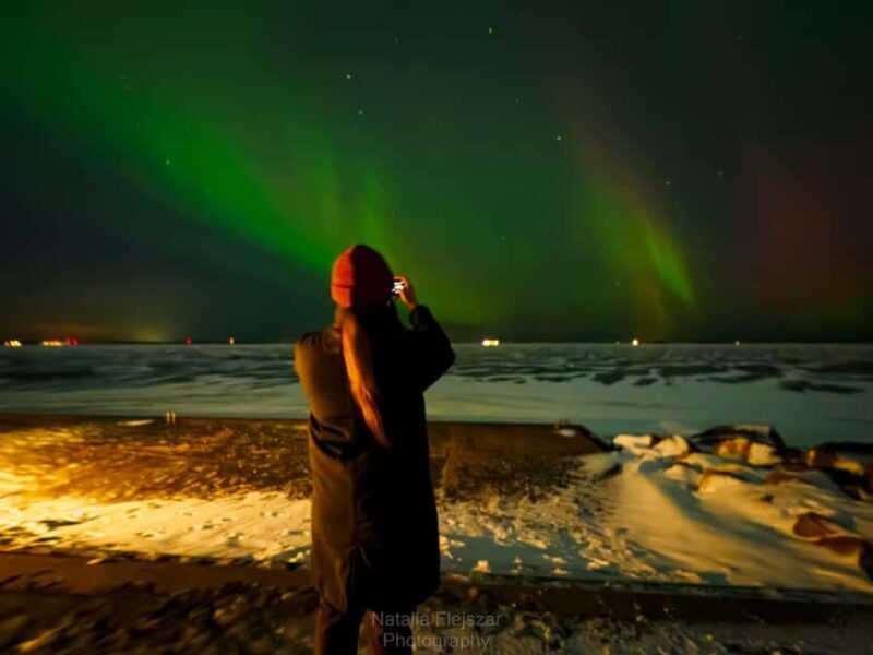 Oulu: Guided Night Walking Tour with Northern Lights Hunting - Key Points