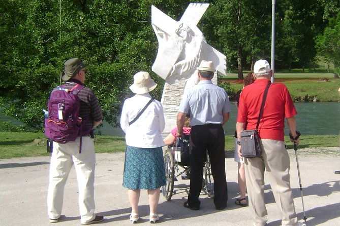 our-lady-of-lourdes-guided-tour-on-foot-of-the-sanctuary