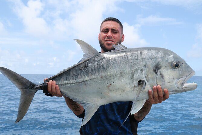 Out n About Sportfishing for Share and Private Charters on Reef and Estuary - The Real Experience: What You Can Expect