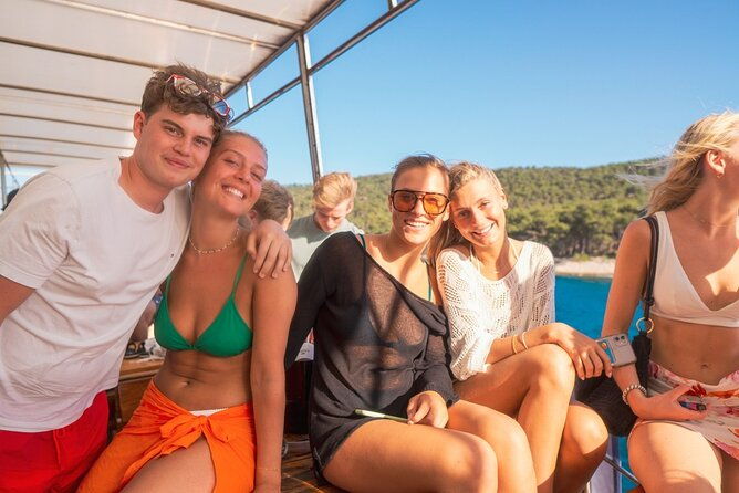 out-to-sea-split-boat-party-with-blue-lagoon-swim-stop