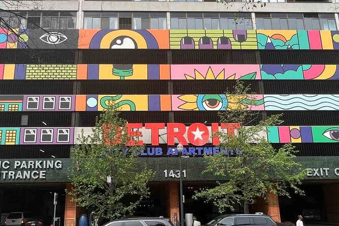 outdoor-escape-room-in-detroit-downtown