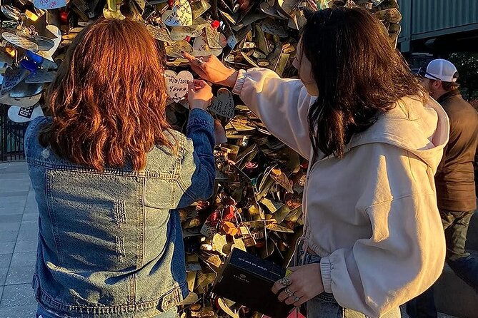outdoor-escape-room-in-philadelphia-logan-square