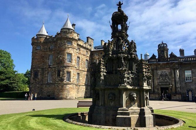 Outlander Walking Tour of Edinburgh's Old Town - Authenticities and Reviewer Insights