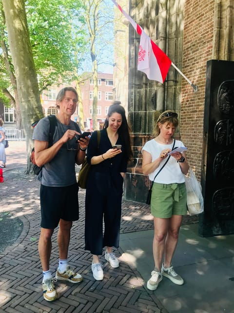 outside-escape-amsterdam-with-your-friends-and-have-fun