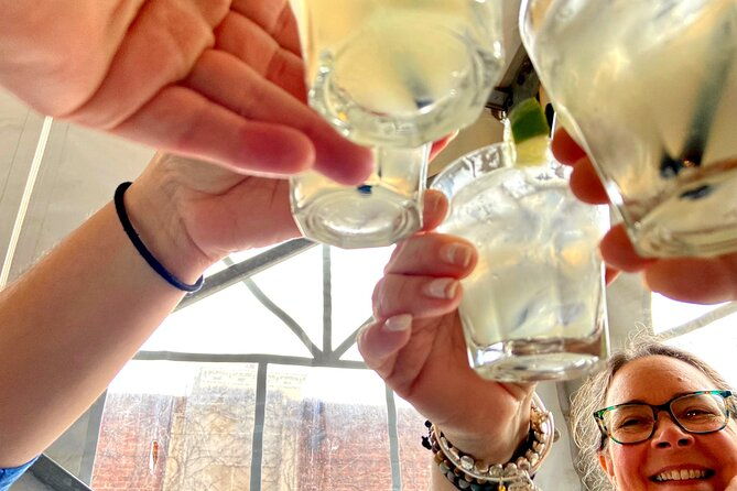 over-the-rhine-cocktail-tour-with-riverside-food-tours-2