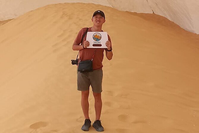 Overday the Black Desert and Crystal Mountain the White Desert - Introduction