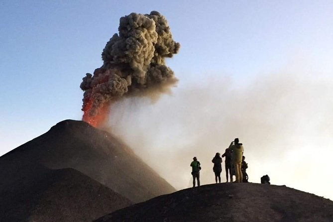 overnight-adventure-hike-acatenango-volcano