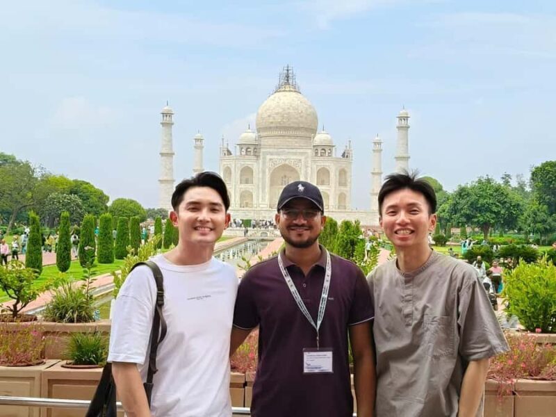 Overnight Agra/Taj Mahal Tour with Fatehpur Sikri and Hotel - An In-Depth Look at the Tour Experience