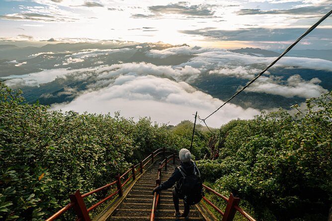 Overnight Hike to Adams Peak - Key Points