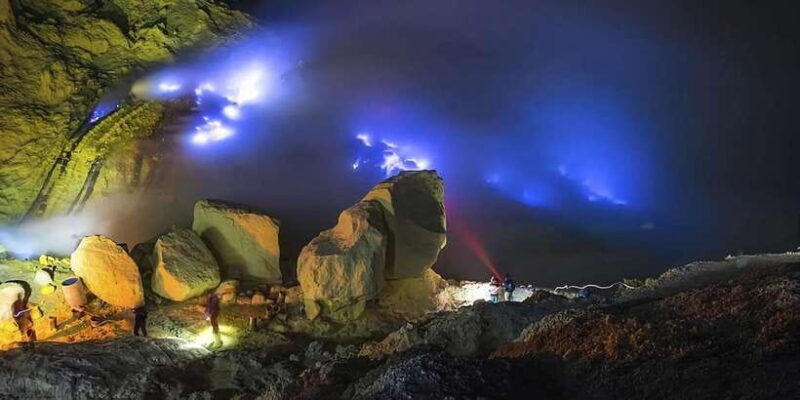 overnight-private-guided-tour-bali-to-mount-ijens-crater