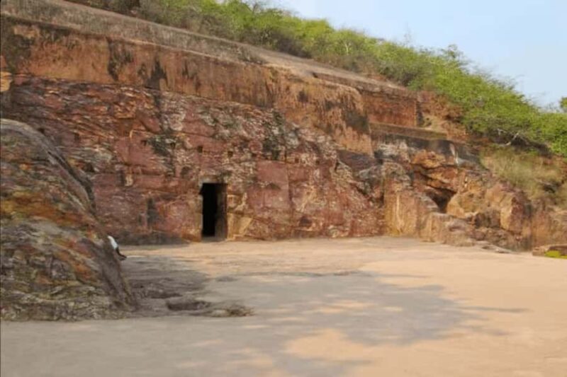 OVERNIGHT RAJGIR & NALANDA FROM BODHGAYA - Why Choose This Tour?