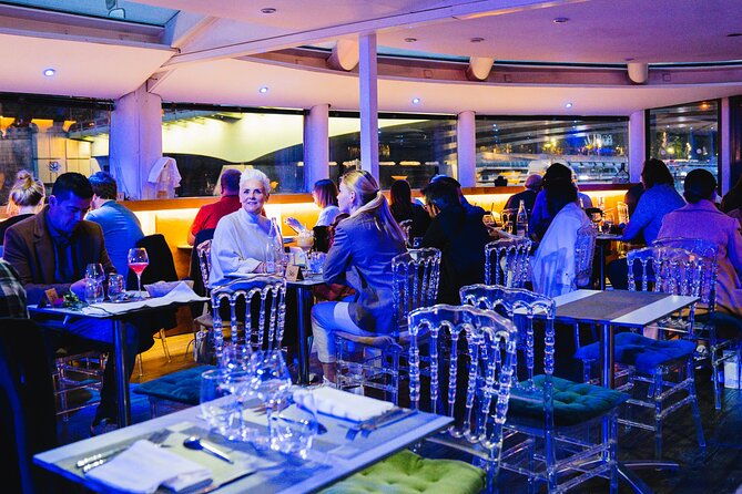 overnight-stay-onboard-paris-seine-river-dinner-with-cruise