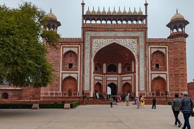 Overnight Taj Mahal & Agra Fort Tour From Delhi - FAQs