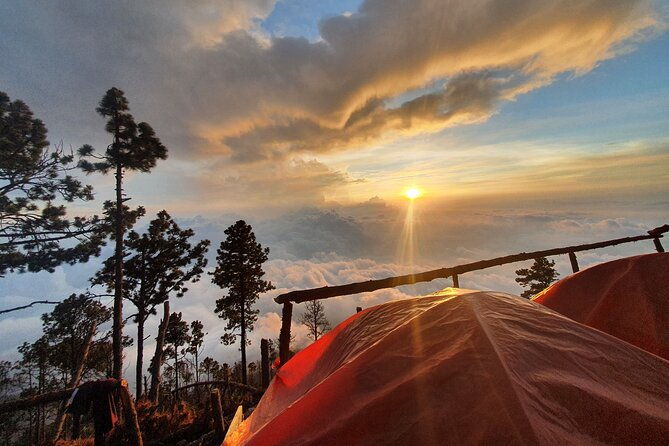 overnight-volcano-acatenango-hiking-adventure