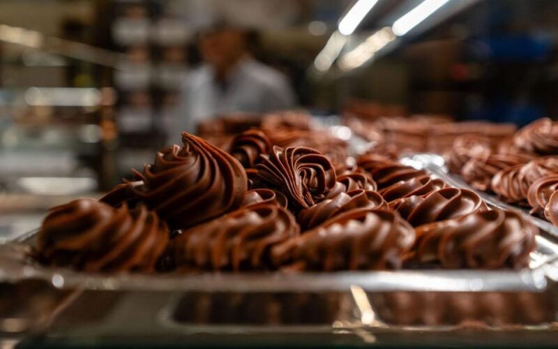 oviedo-tour-with-tasting-of-moscovitas-and-other-asturian-sweets