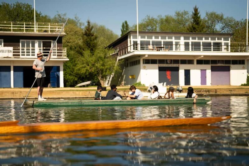 Oxford: Alumni-led Tour & Punt w/ New College Option - A Closer Look at What You Can Expect