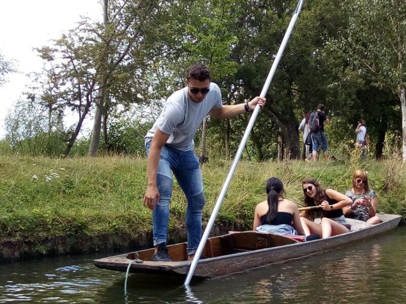 oxford-chauffeured-punting-river-with-optional-walking-tour