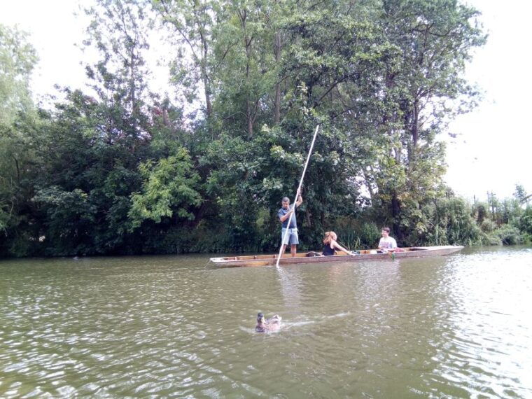 oxford-chauffeured-punting-river-with-optional-walking-tour