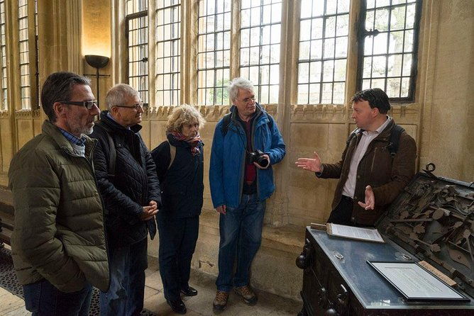 oxford-city-university-walking-private-groups-tour-3