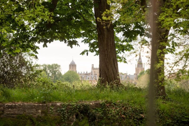oxford-evening-sightseeing-river-cruise-with-a-cocktail