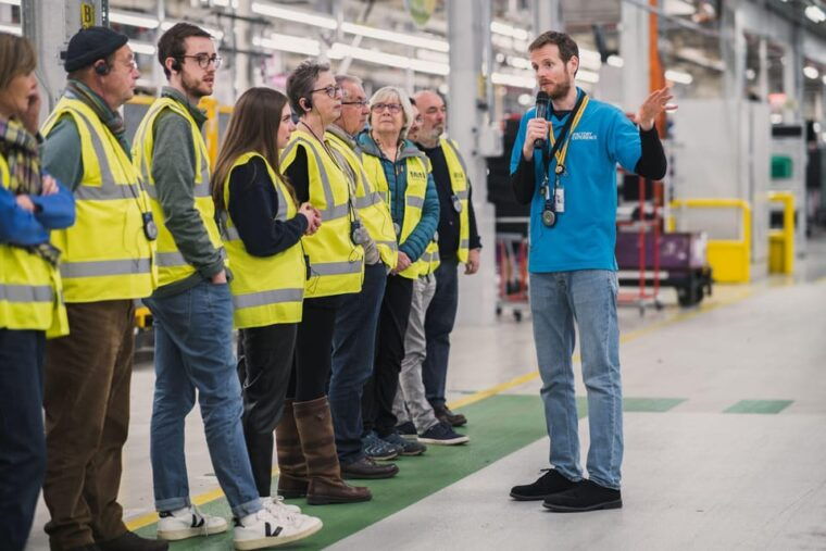 oxford-mini-factory-tour-go-behind-the-scenes