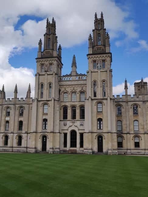Oxford: Private Guided Walking Tour of University and City - What Makes This Tour Stand Out?