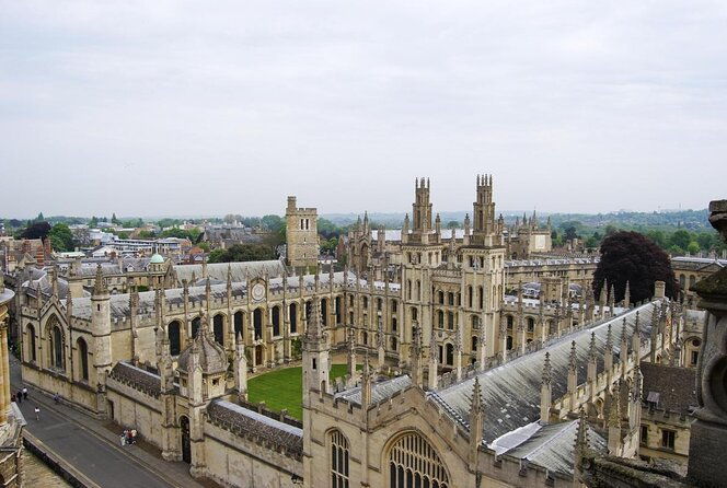 oxford-private-pub-and-city-evening-walking-tour