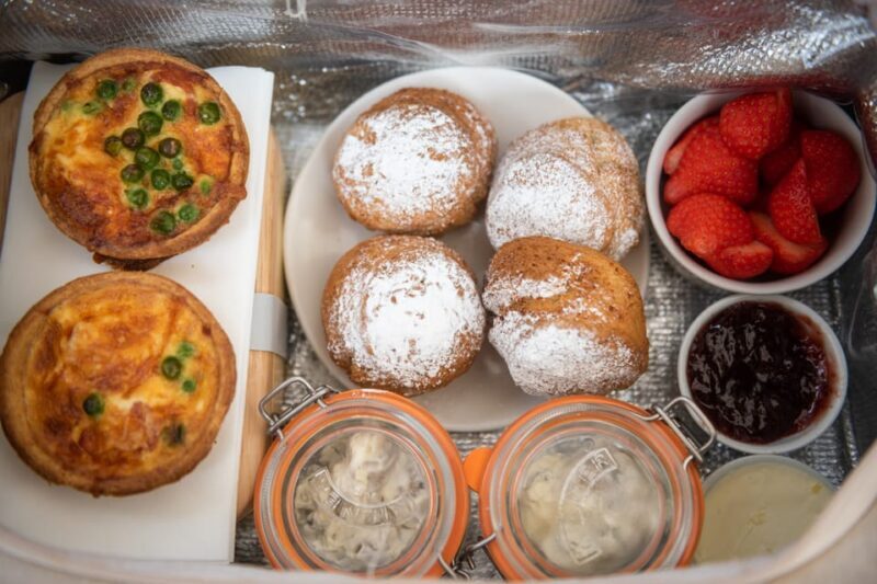 Oxford: Scenic Sightseeing Cruise with Gourmet Picnic - The Value and Practical Considerations