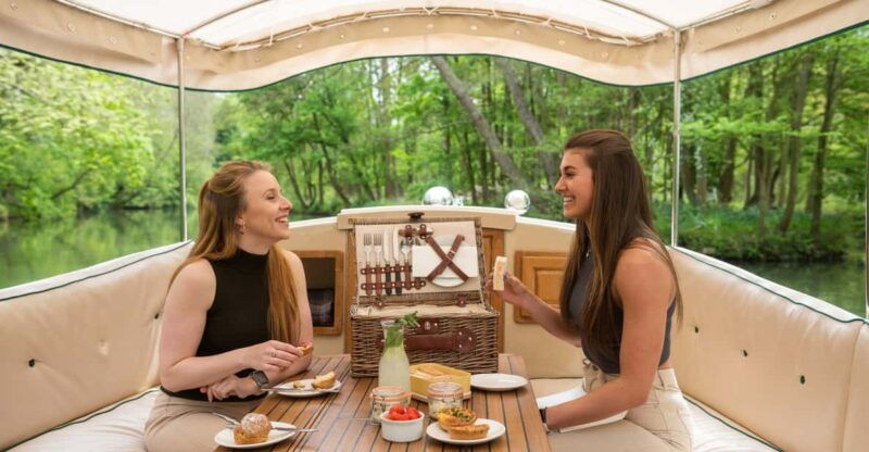 oxford-scenic-sightseeing-cruise-with-gourmet-picnic