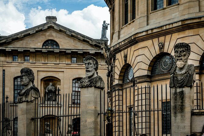 oxford-self-guided-walking-tour-with-mobile-app