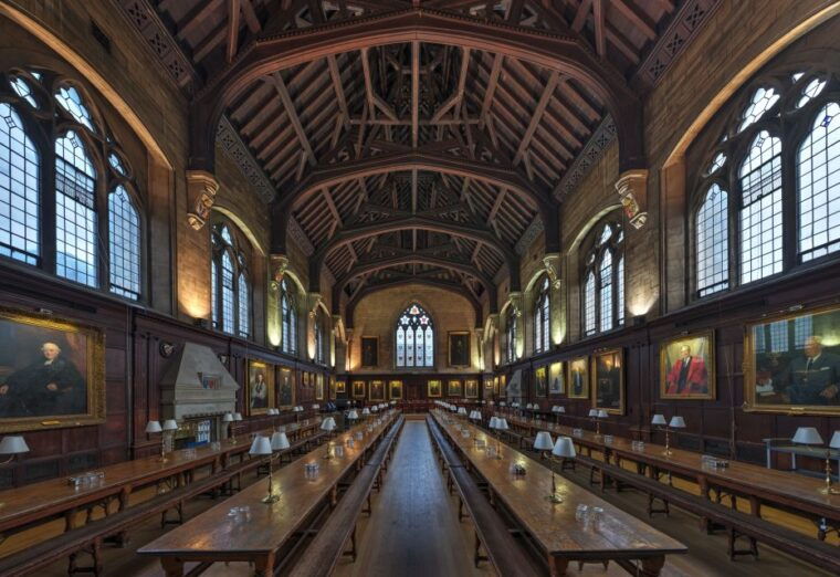 oxford-university-and-city-walking-tour-with-alumni-guide