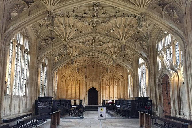 oxford-university-city-and-blenheim-palace-private-car-tour