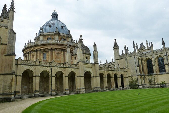 oxford-university-private-walking-tour-with-a-professional-guide