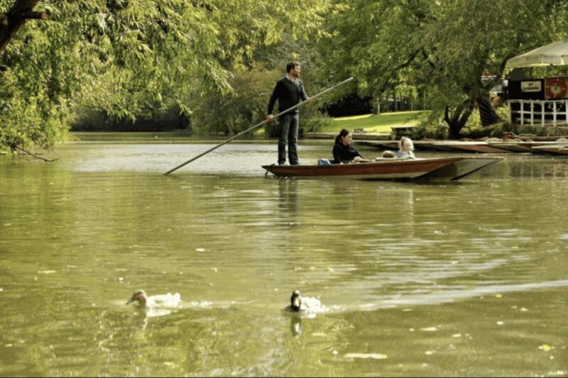 Oxford University : Punting - Why This Tour Works Well