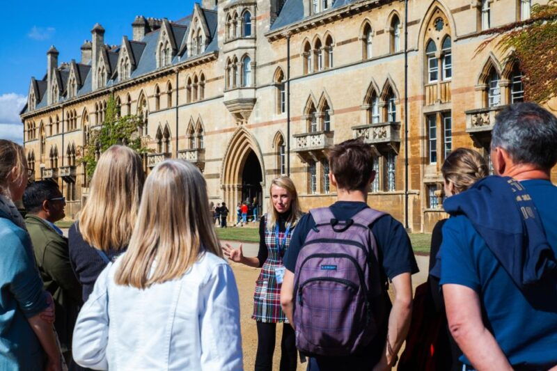 oxford-university-walking-tour-with-christ-church-visit