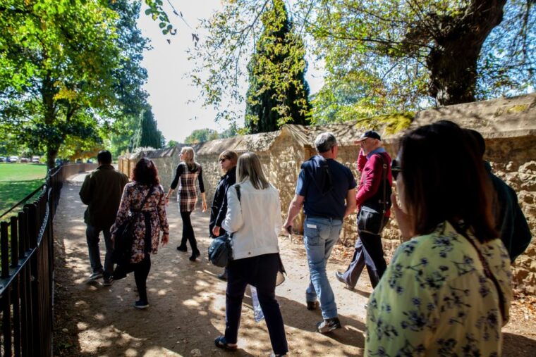 oxford-university-walking-tour-with-christ-church-visit