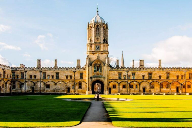 oxford-university-walking-tour-with-christ-church-visit