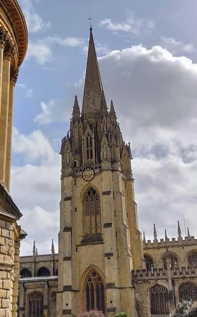 Oxford's famous and secret wonders in Italian - Key Points