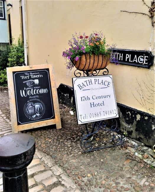 Oxford's famous and secret wonders in Italian - FAQs