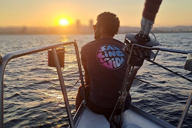 oyster-odyssey-barcelonas-premier-sailing-and-seafood-adventure