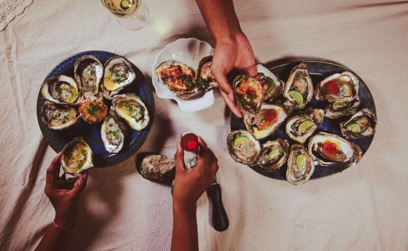 oyster-platter-with-wine-by-unawatuna-beach