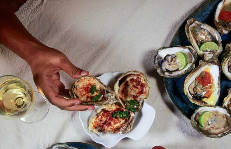 oyster-platter-with-wine-by-unawatuna-beach